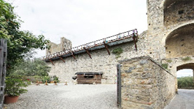 vista panoramica dellla Porta Fiorentina a Monteriggioni