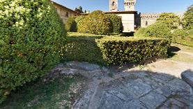 vista panoramica di Badia a Passignano giardino vista 2